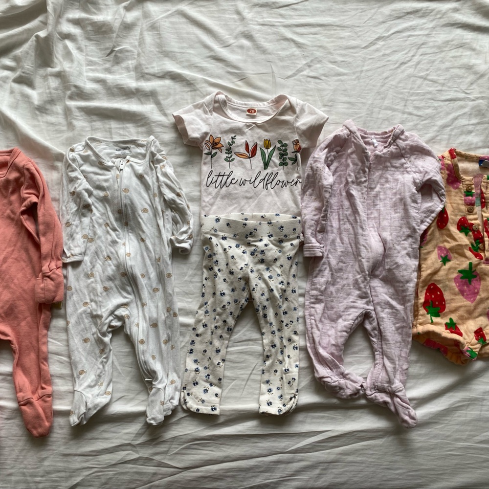 Bundle of Baby Onesies & Set 0-3 and 3-6, Aden & Anais, Carter’s Flowers Floral